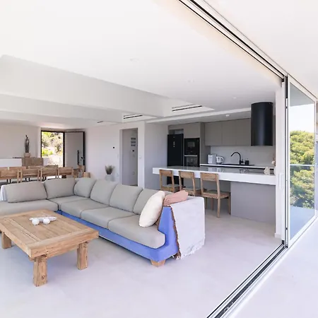 Villa Aeria - 5br, Sea View & Heated Pool I Luxury Kechries